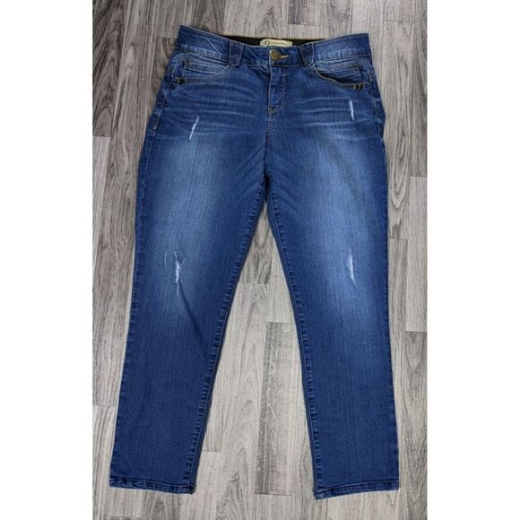 Democracy Women Size 6 Pockets "Ab" Solution Distressed Cropped Denim Blue Jeans - Picture 1 of 9